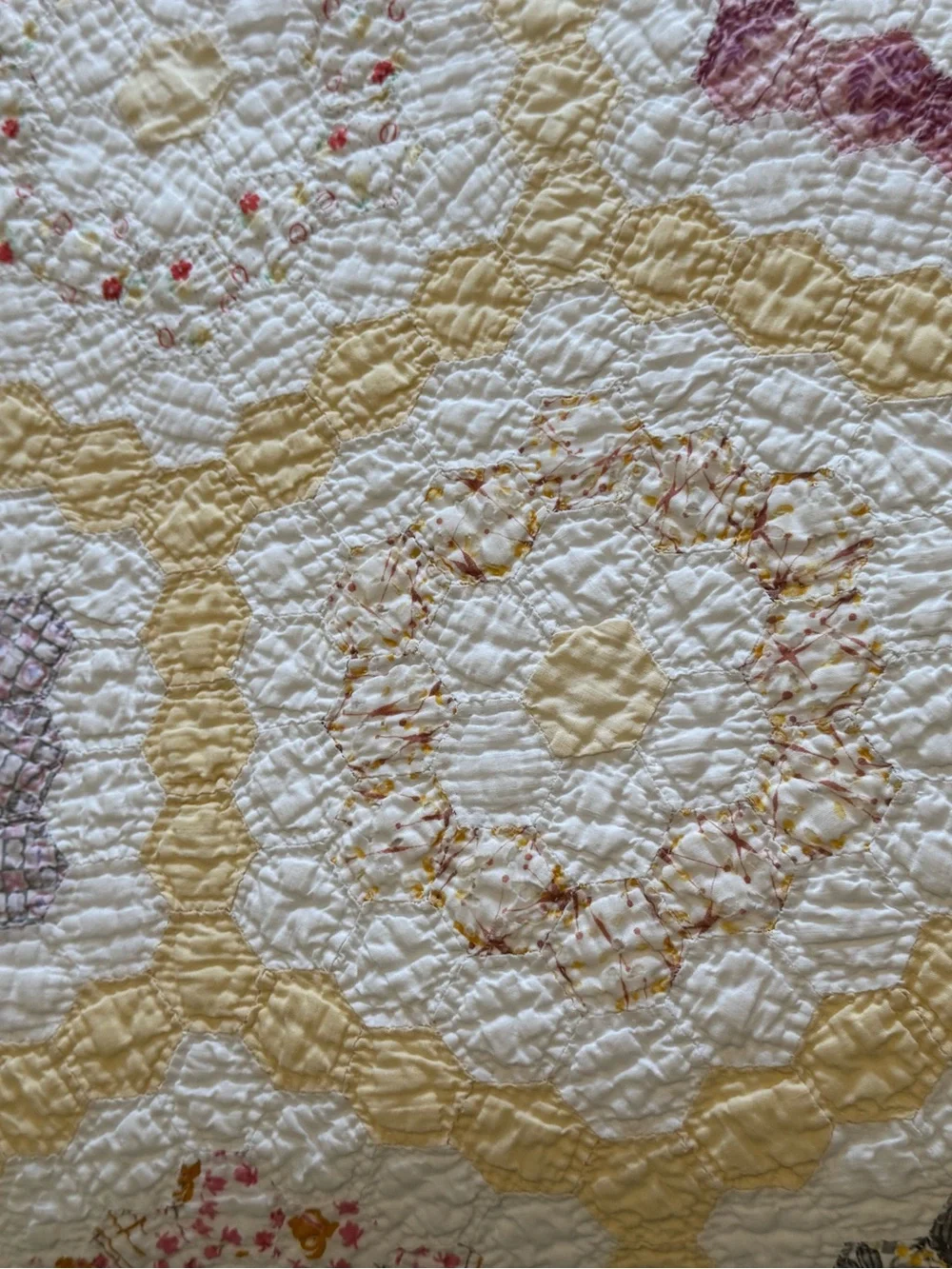 Antique 1930s Hand Stitched Grandmothers Flower Garden Quilt